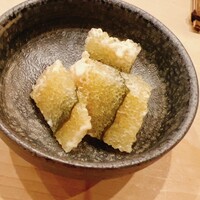 鮨 しゅん輔 阿佐ヶ谷 - 数の子の酒粕と白味噌漬け。お酒を呼びます