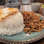 AKKA Thai cafe & eatery - この盛りよ！