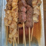 焼き鳥 いろは - 豚レバー、かわ、ぼんじり、もも