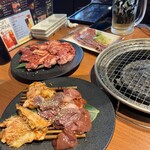 炭火焼肉 牛山道 - 