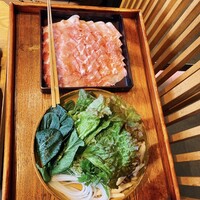 しゃぶしゃぶ　すき鍋　おもき 銀座店 - 松坂ポークさんとお野菜さんでーす。