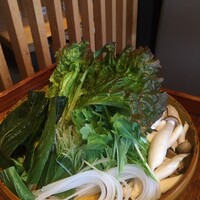 しゃぶしゃぶ　すき鍋　おもき 銀座店 - お野菜さんアップでーす。