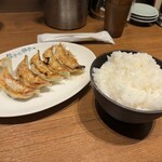 餃子の福包 中目黒店 - 