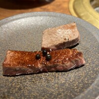 和牛とタン 焼肉 とみ 新橋本店 - 