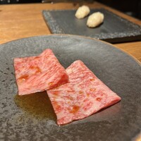 和牛とタン 焼肉 とみ 新橋本店 - 