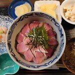 Don - まぐろ三色丼　と　単品のほたてのお刺し身