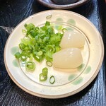 手打ちうどん 大蔵 - ネギ、ラッキョウ