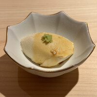 鮨 由う - 