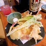 Kushiyaki Akita Ya - ヤリイカの天ぷら　行者にんにくの天ぷらサービス