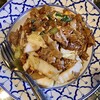 タイの食卓 パクチータイ - 料理写真:「太麺焼きそば」@980  ＊ランチセット(サラダ・スープ・デザート付き)