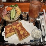 CAFE AALIYA - ランチのフレンチトーストセット　1050円