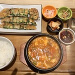 チゲ料理&韓国鉄板 ヒラク - 