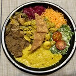 スパイスカレー食堂 - ブラックポークカレー弁当＋限定シーフード追加ルー
