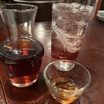 中国酒家 辰春 - 紹興酒　ブルーベリー酒のソーダ割り