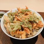 くすのき - 天バラ丼 (桜海老､芝海老､椎茸､牛蒡､菜の花､芹):どこから食べても渾然一体であっという間にペロリ