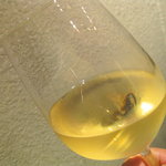 Pizzeria Pancia Piena - グラスの白も確か630円だったかと