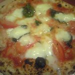 Pizzeria del Re - 水牛モッツァレラとフルーツトマトのマルゲリータ