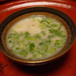 草喰 なかひがし - とち餅となずな　京都の白みそで