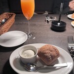 カルネジーオ ウエスト - 