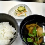 仙峡閣 - ご飯は給餌してくれます〜