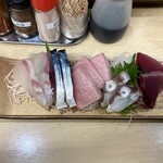 スタンドゑびす - 刺盛鮮魚盛り（699円＋税）