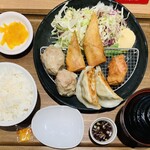 餃子と咖喱ザンギの店 点心札幌 - 