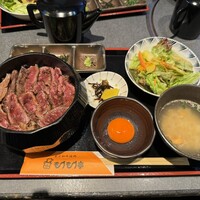 炭火和牛焼肉もうもう亭 広小路店 - 