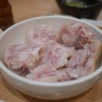 Shinsenhorumonsambikuya - 豚足