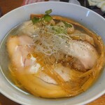 ラーメン屋 トイ・ボックス - 塩ワンタン麺