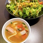 テジョンデ 鮮 サンナッチ館 - Aコース
            新鮮オリジナルサラダ
            本日のカニ&エビ味噌汁