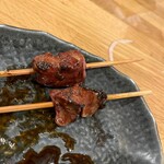 Sumibi Yakitori To Mizutaki - みつせ鶏の赤レバー串　　320円　(食べかけ)