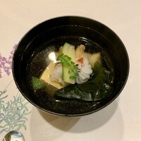 伊万栄 - 