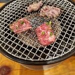 Yakiniku Hidari - 