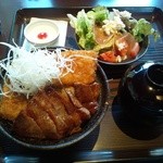 Tonkatsu Masachan - テキカツ丼1869円+サラダセット440円