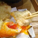 切麦や 甚六 - ざるうどん（特盛）、親子天1,350円