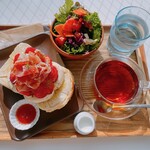 オーバッシュカフェ - 料理写真: