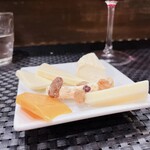 ビストロ メゾン・ド・ルージュ - チーズ盛り合わせ