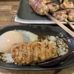 炭火 とり久 - 月見とりつくね