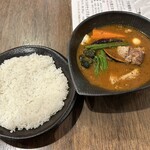 スープカレーlavi - 角煮to野菜カレー