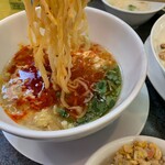 Kenkaku - トライアングルランチ　1,200円　の桃源担々麺