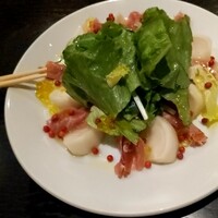 隠れ房 川崎店 - プロシュートとカブサラダ