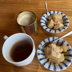 範丈亭 - デザート(コーヒー、紅茶とわらび餅)