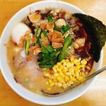 北海道ラーメン 赤レンガ - 【参考画像】2023.9に食べたスタミナ味噌にんにくラーメンにも魔ー油が使用されていました（現在販売されていません）