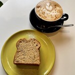 COFFEE LANTERN - 料理写真:ラテオランジュ♡  バナナケーキ♡
バナナケーキお持ち帰り追加♡