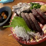 立呑み魚参 - イワシ酢440円〆とかつお塩たたき550円（R6.2）