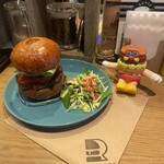 BURGERS REPUBLIC - 