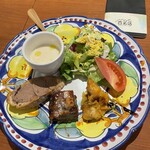 Porta Nuova - 前菜盛り合せ、グリーンサラダ、本日のスープ