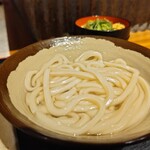 本場さぬきうどん 親父の製麺所 - 