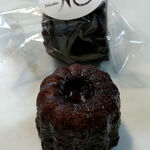 Nicolas Chevrollier - テイクアウトのカヌレ