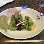 リストランテ プレーゴ - 前菜。いつものように宝探し。たくさん隠れてる。